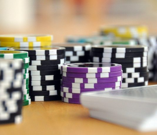 Waar moet je op letten als je online gaat pokeren